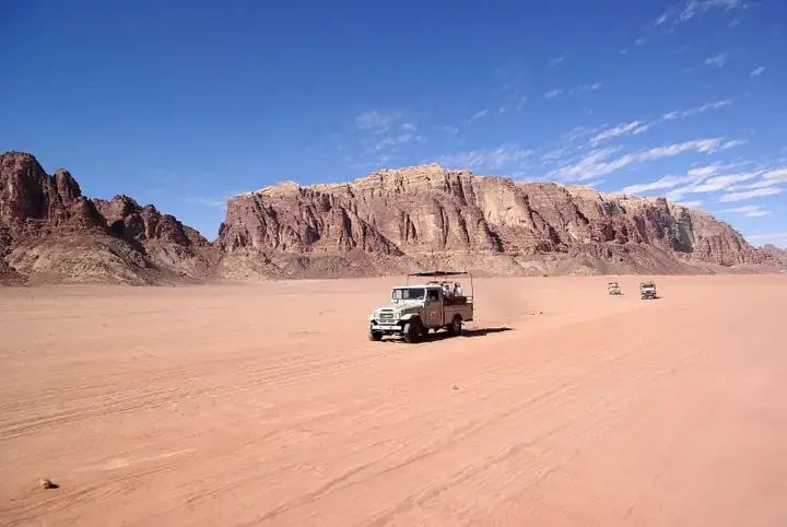 Wadi Rum BW