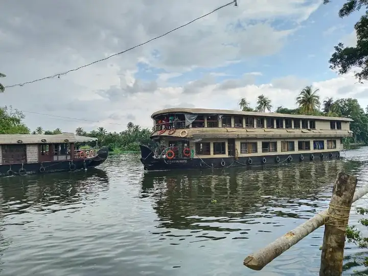 Houseboat on Punnamada Backwaters -Kerala