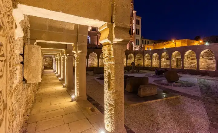 Baku Tour With Gobustan City Culture Shopping