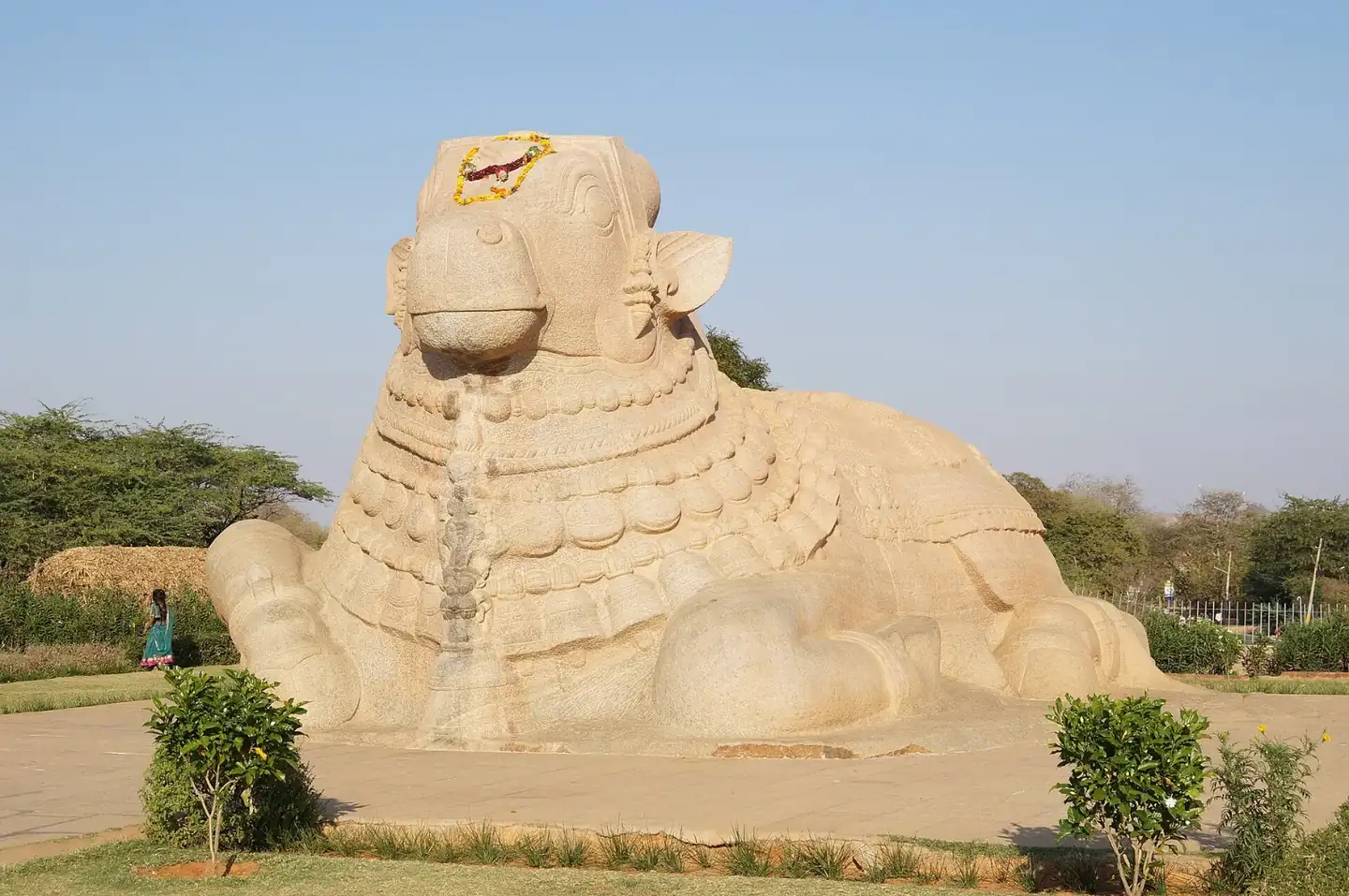 Lepakshi nandi