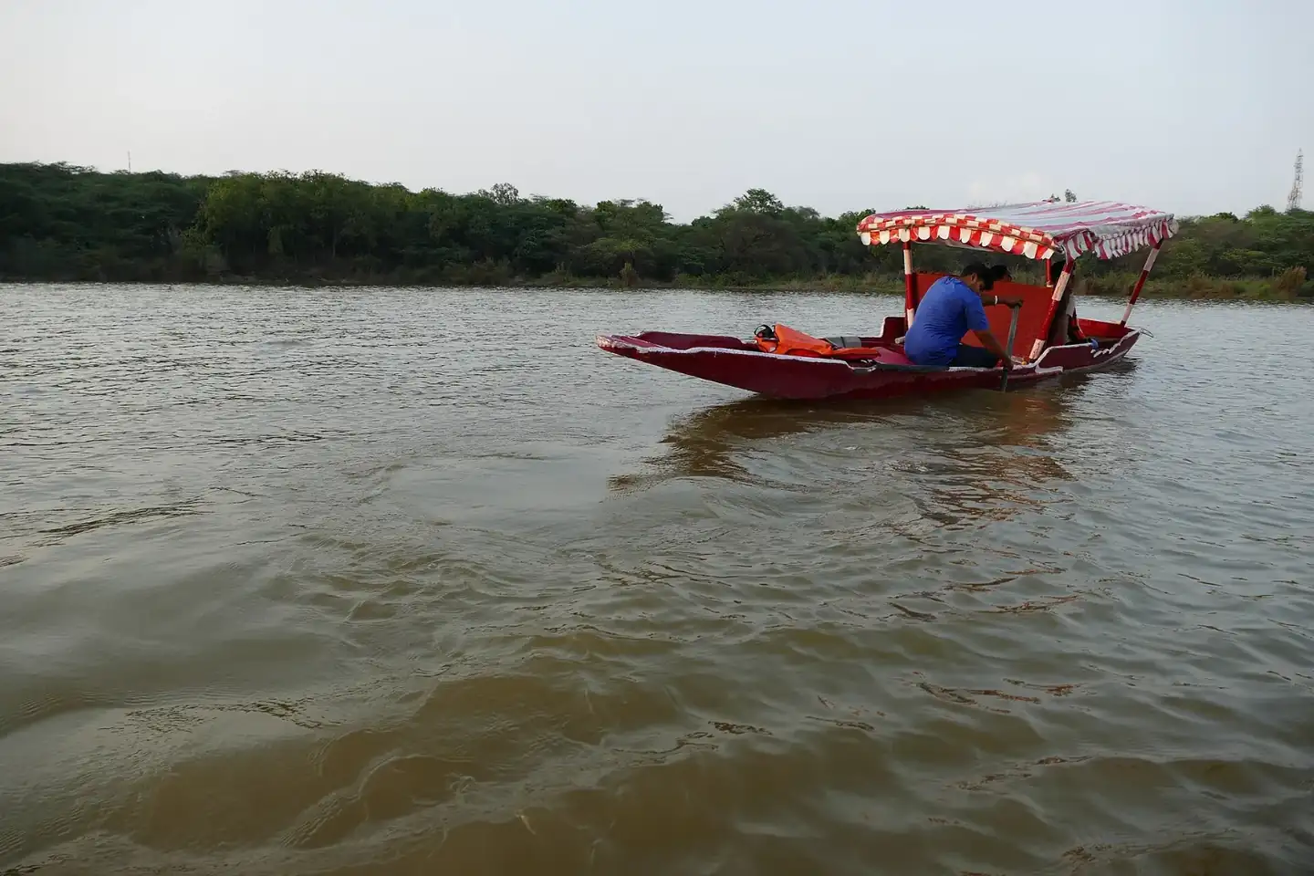On Sukhna Lake