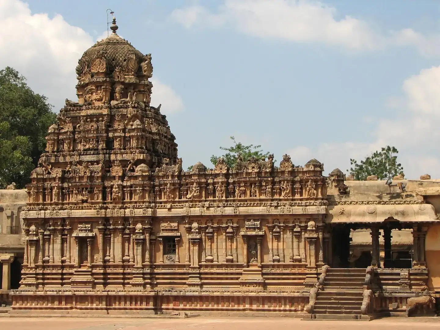 Brihadeeswarar Temple