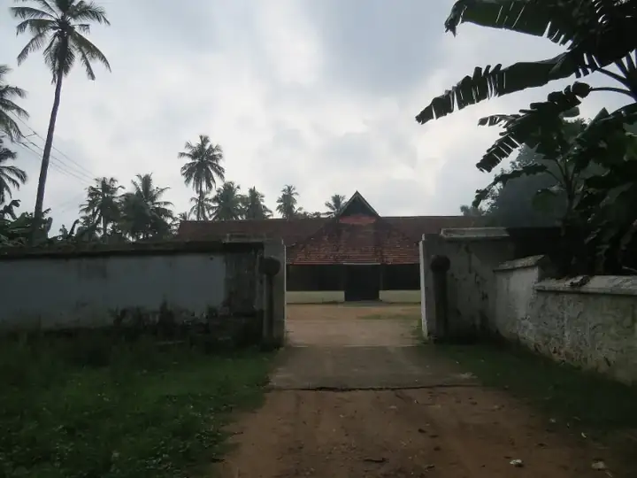 Maharaja Swathi Thirunal Palace kuthiramalika