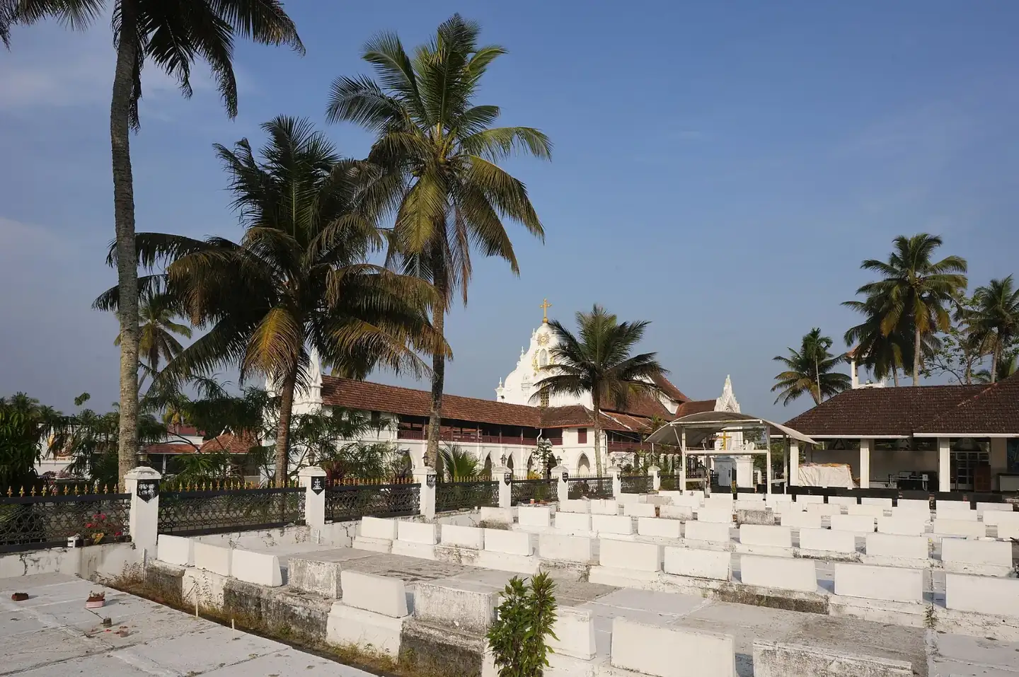 Champakulam - St. Mary's Church - Cemetery