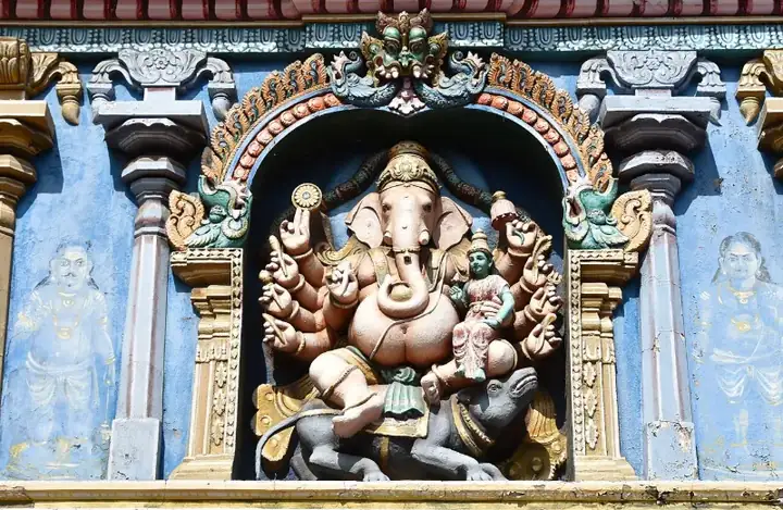 Ganesha on Gopuram in the Meenakshi Temple at Madurai