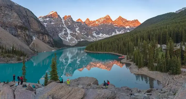 moraine lake pano