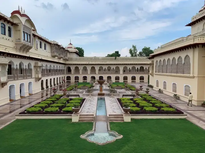 Rambagh Palace hotel Jaipur lobby courtyard