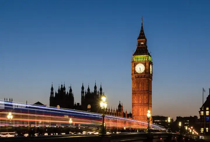 Big Ben at sunset - 17-30