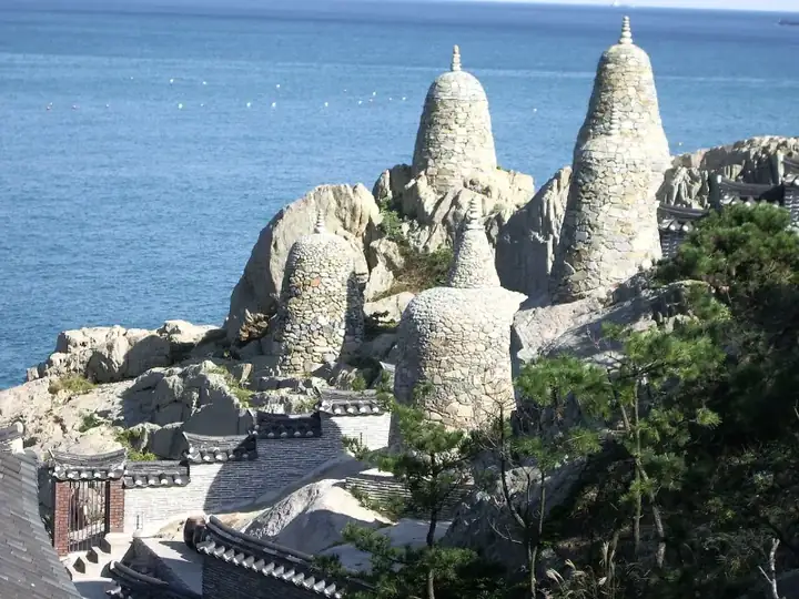 Haedong Yonggungsa Temple view on sea