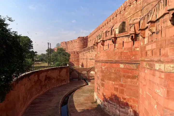 Moat and walls of Agra Fort