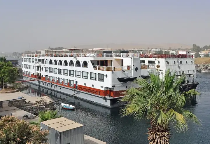 Sun Ray Nile cruise ship
