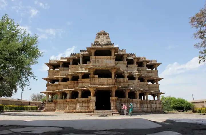 Dev Somnath Temple, Dungarpur. by Hritik Sharma