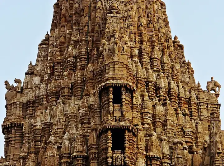 N Dwarkadhish Temple, Dwarka Temple Tower Closeup