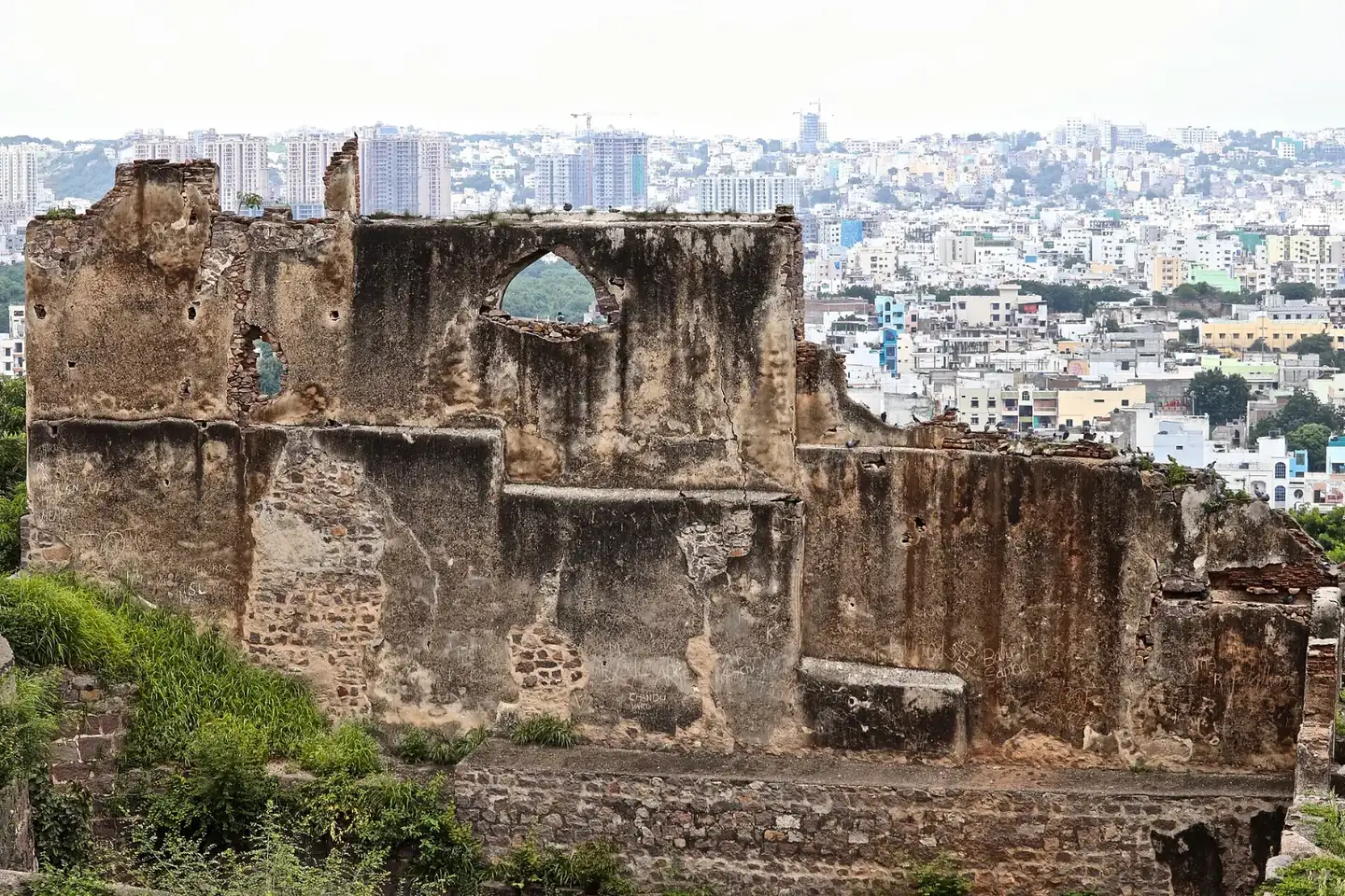 Golconda Fort and Hyderabad city