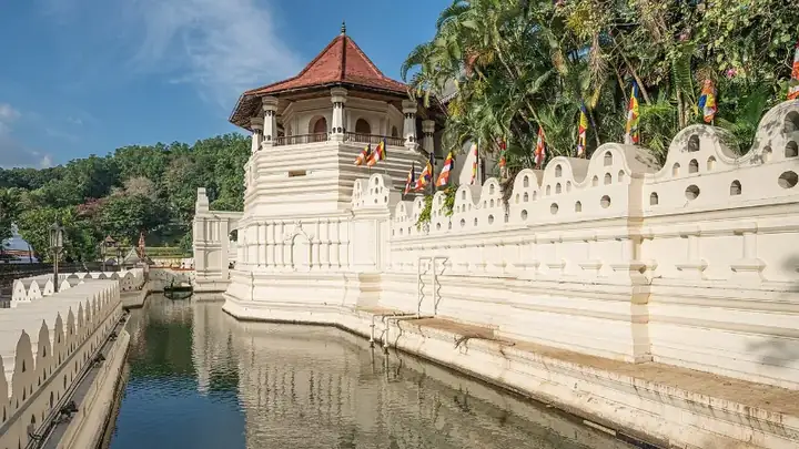 SL Kandy Sacred Tooth Temple