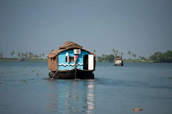 Kerala Houseboat Tour