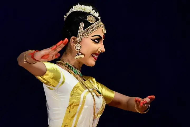 Mohiniyattam at Kerala state school kalothsavam
