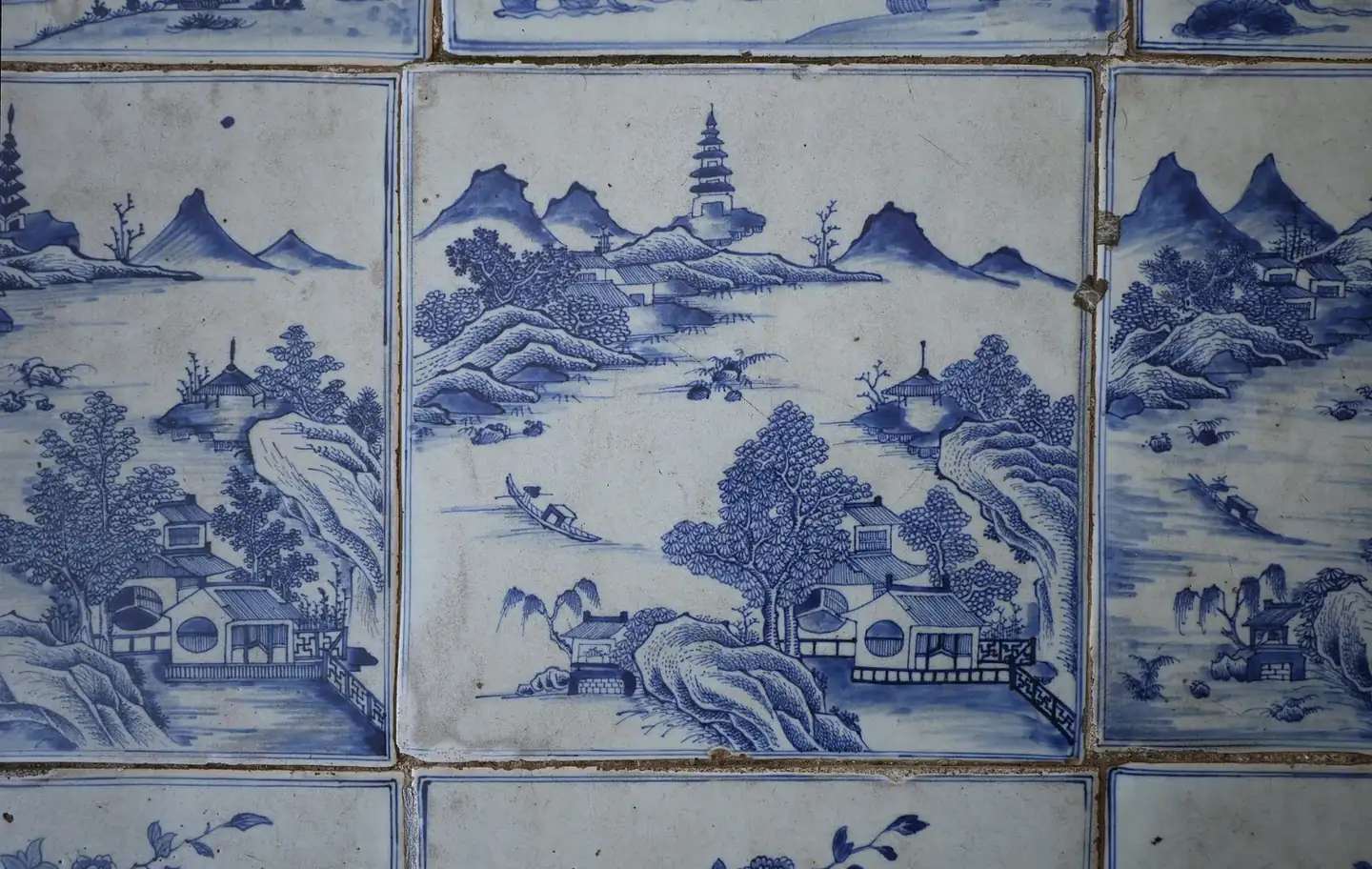 Paradesi Synagogue - Tiles