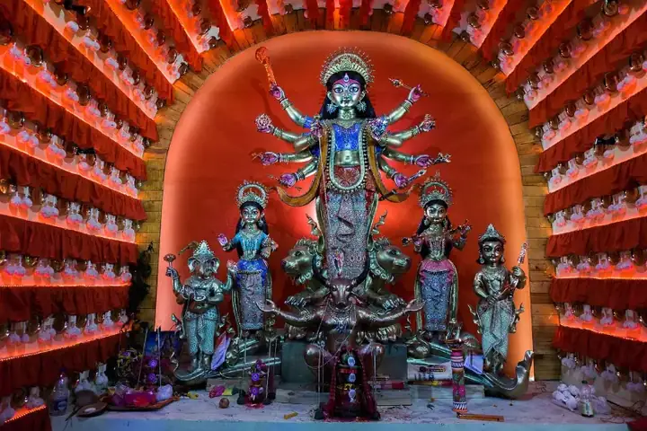 Durga Puja Kolkata Shobhabazar Sarbojonin