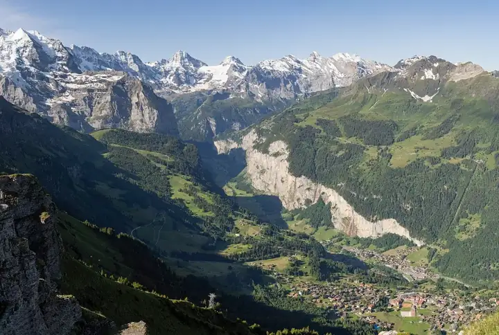 lauterbrunnen valley wengen