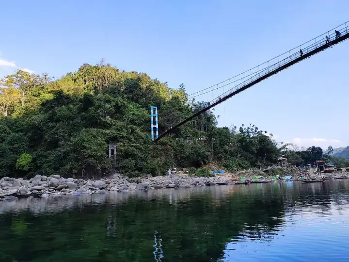 Dawki Bridge from Umngot River
