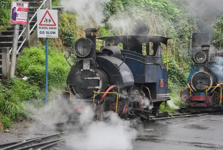 Darjeeling Himalayan Railway,toy train