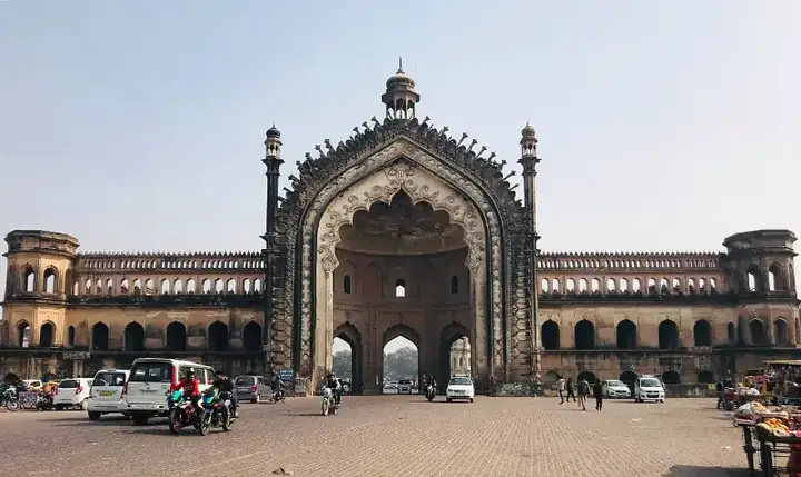 Rumi Darwaza - The Breathtaking Architecture