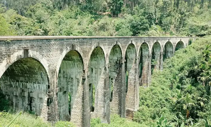 Nine arch bridge, Ella, Sri lanka