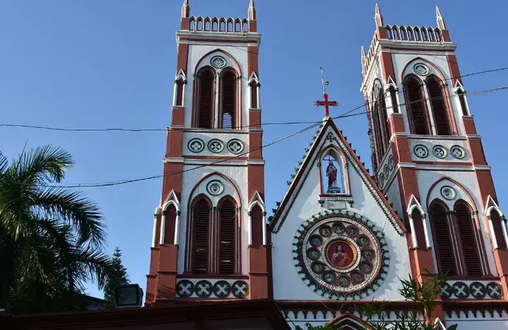 Basilica of the Sacred Heart of Jesus, Pondicherry