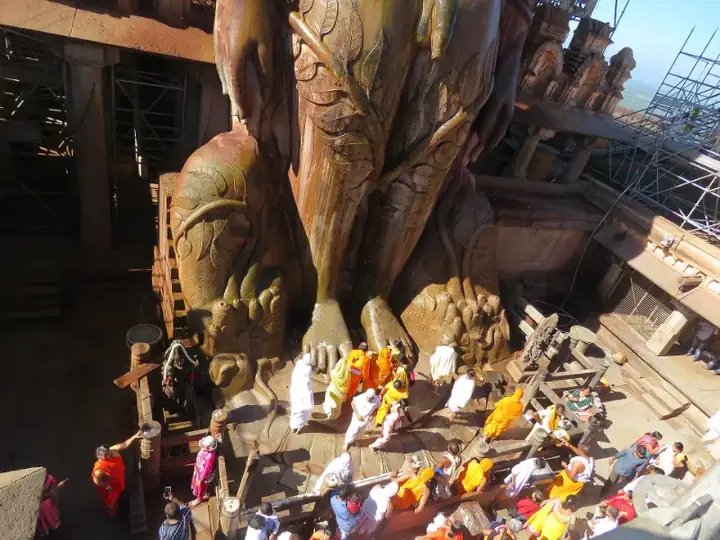 Gommateshwara statue Vindhyagiri - Shravanabelagola