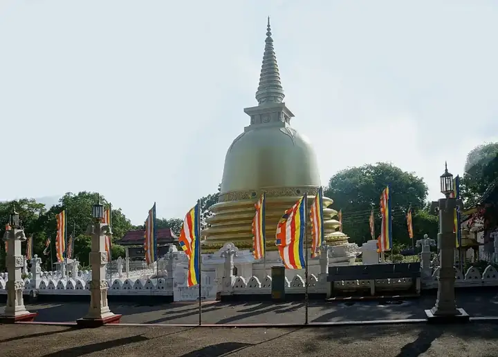 Golden dagoba at Dambulla