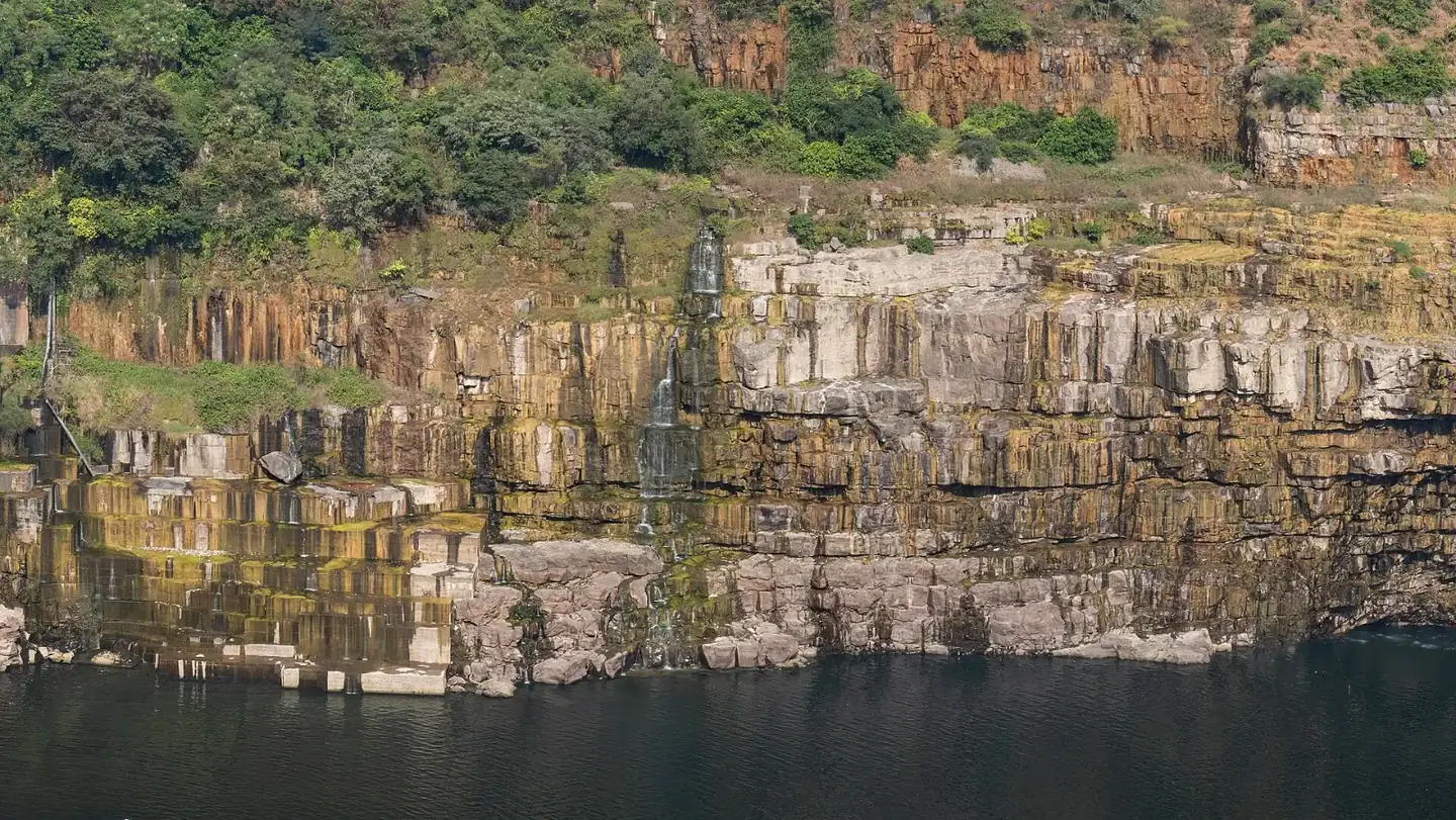 Rock formations on the Telanagana side of Srisailam Dam