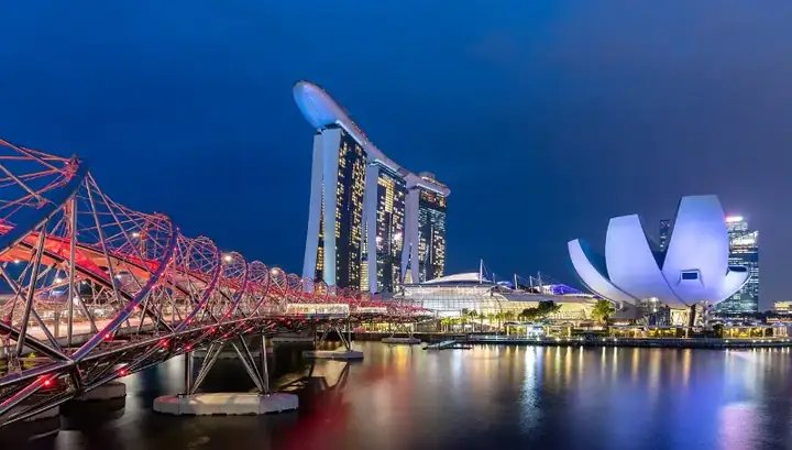 Puente Helix, museo ArtScience y hotel Marina Bay Sands, Marina Bay, Singapur, , DD 67-69 HDR