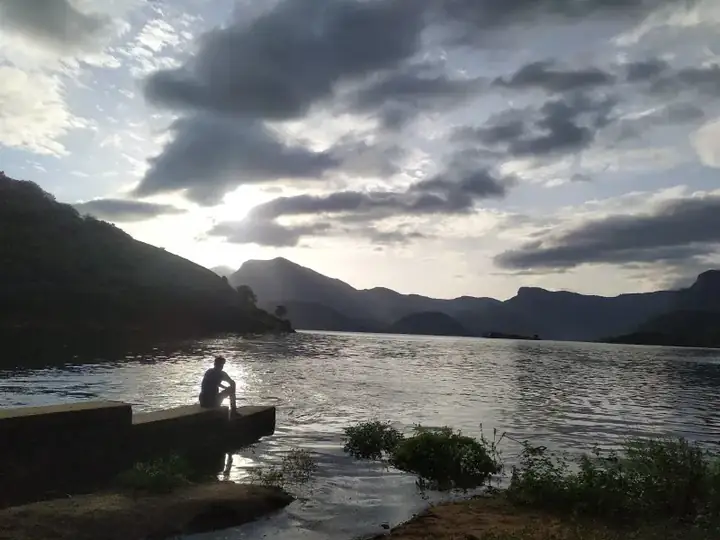 Aliyar Dam Sun rise
