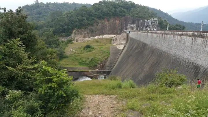 Karaiyar dam